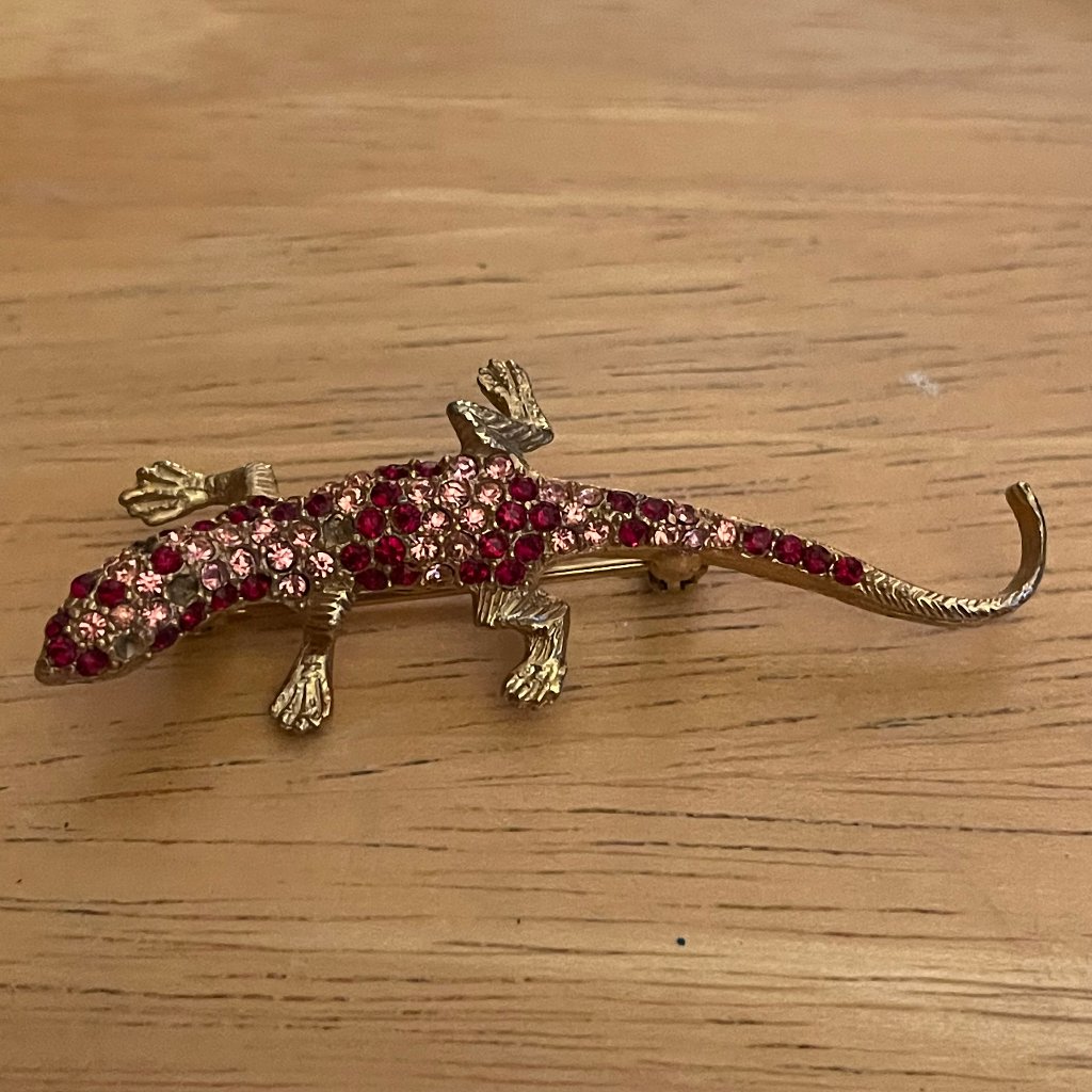 Vintage Les Bernard Lizard Gecko Pink Pin Gold Tone Rhinestone Jewelry 31$